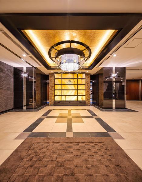 THE PREMIERE〈新潟駅 万代〉