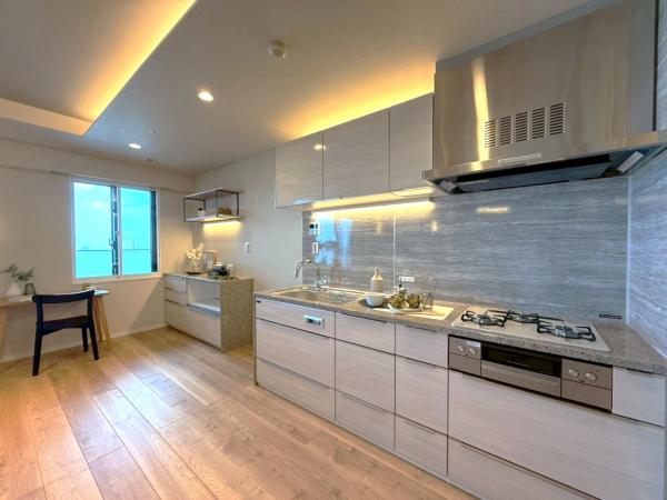 クロスエアタワー