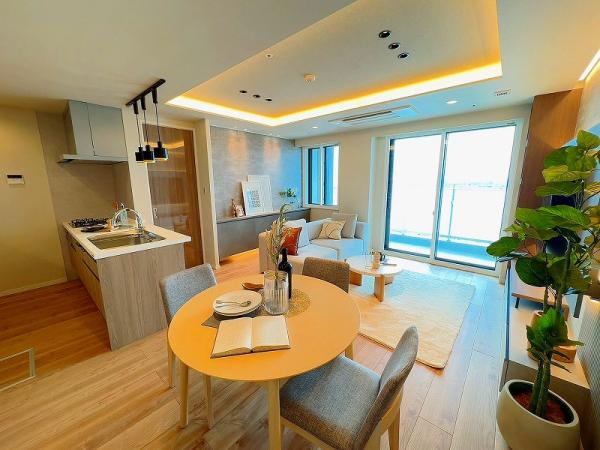 クロスエアタワー