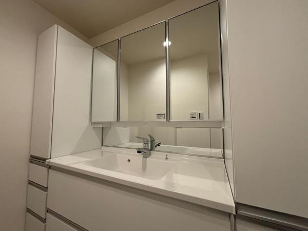 ハイトリオ赤坂八丁目