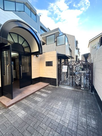 クレストフォルム駒沢公園