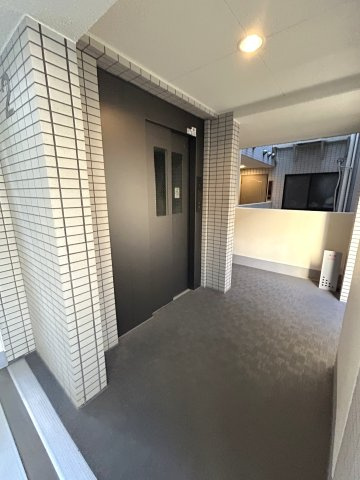 クレストフォルム駒沢公園