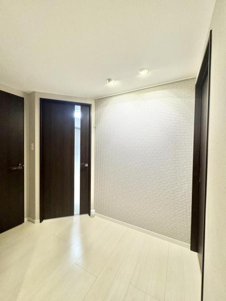 プレミア〈東金沢駅前〉セントラル