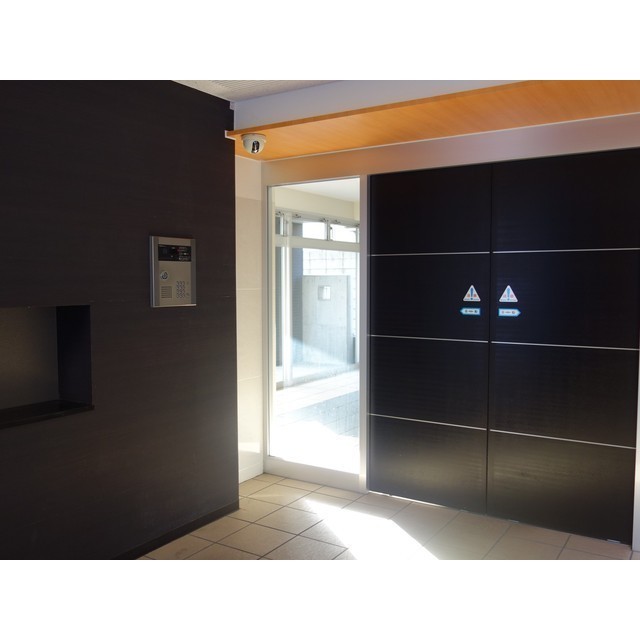 エスカイア千石町 403号室