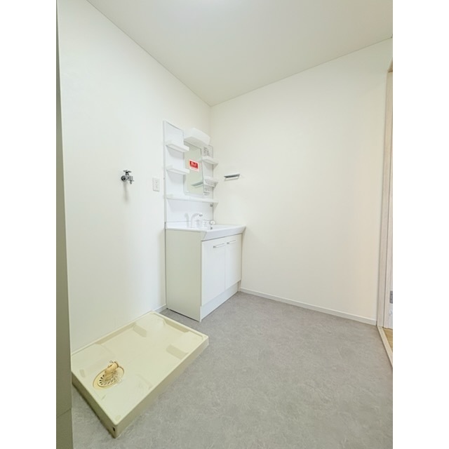 プラザ信開大和町 501号室