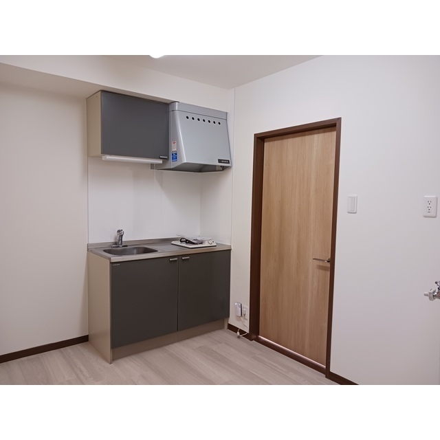 信開セルーラ城北 D号室