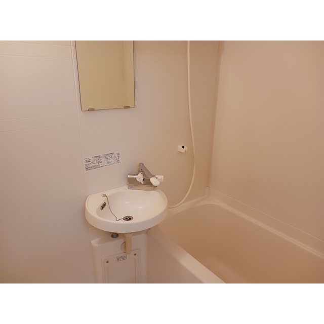 信開セルーラ城北 D号室