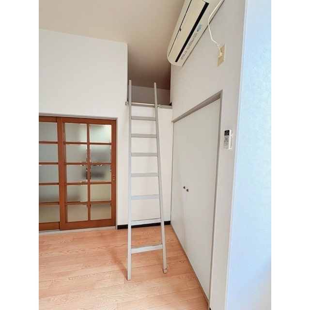 信開セルーラ稲荷 110号室