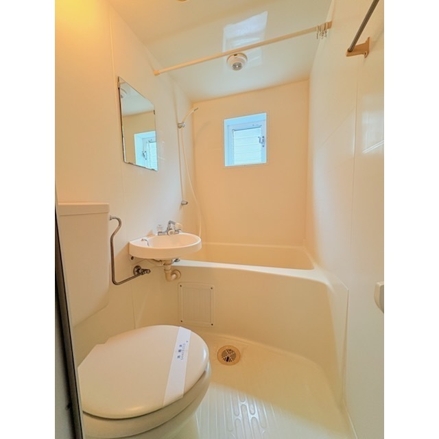 信開セルーラ稲荷 110号室