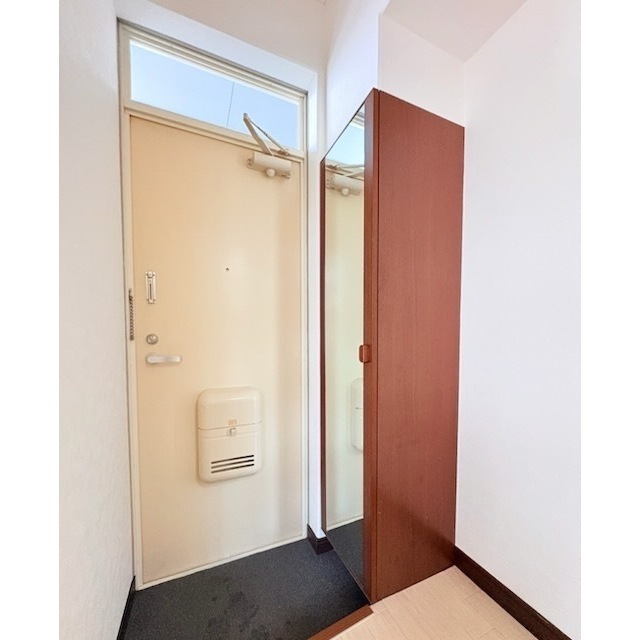 信開セルーラ稲荷 110号室