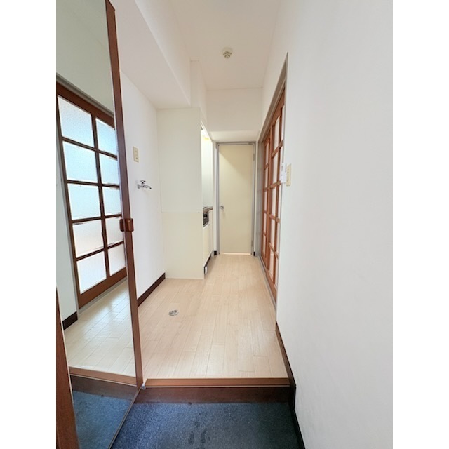 信開セルーラ稲荷 110号室