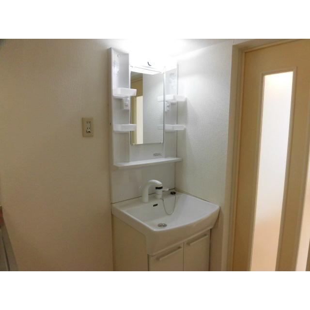 信開セルーラ稲荷3丁目 103号室