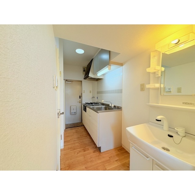 信開セルーラ稲荷3丁目 103号室