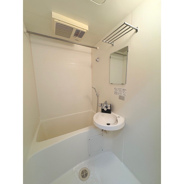 信開セルーラ金沢南 103号室