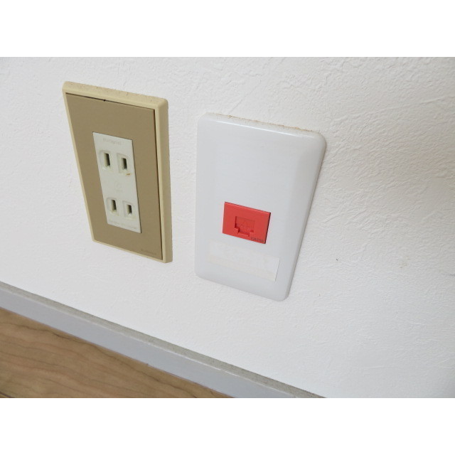 信開セルーラ金沢南 103号室