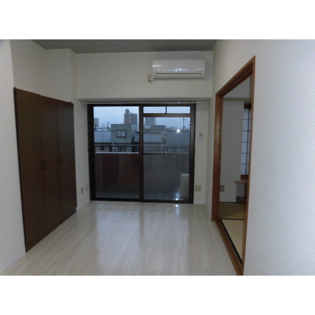 信開ドムス三社 305号室