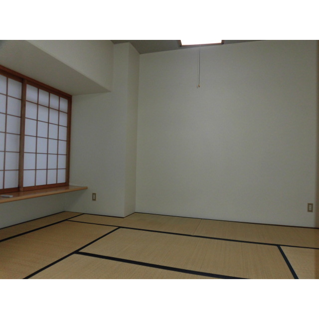 信開ドムス三社 305号室