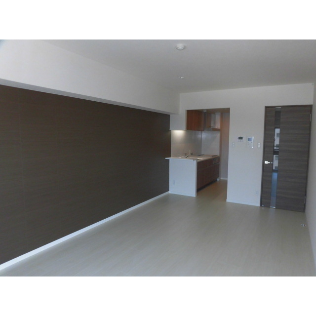 プレミア金沢中央通 303号室