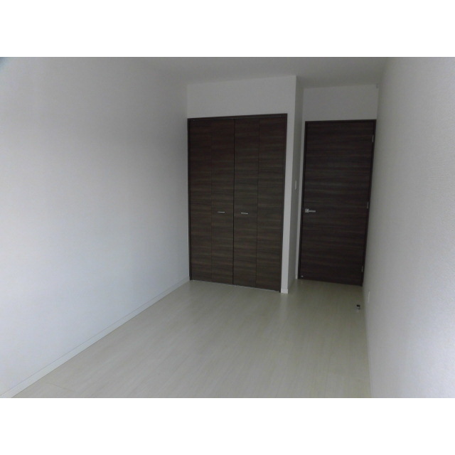 プレミア金沢中央通 303号室