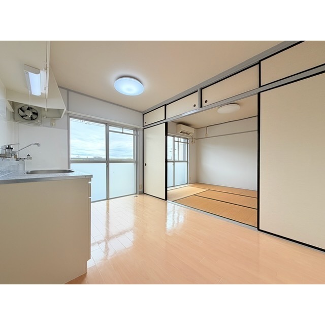 新神田団地 2号棟 306号室