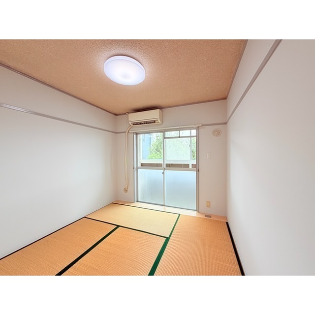 新神田団地 2号棟 306号室