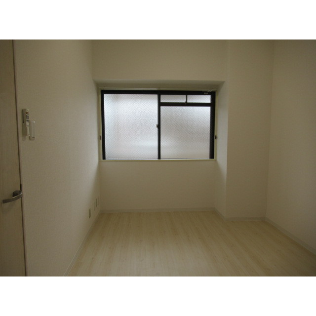 プラザ信開糸町 105号室