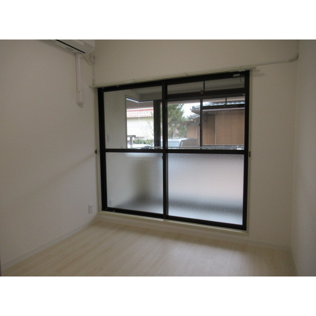 プラザ信開糸町 105号室