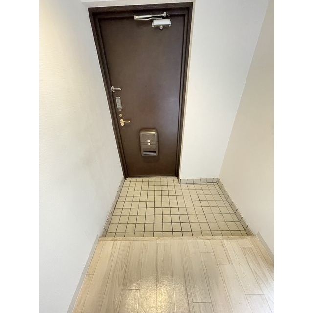 信開ドムス大領中 215号室