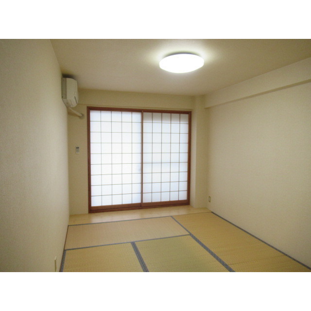 信開ドムス大領中 708号室