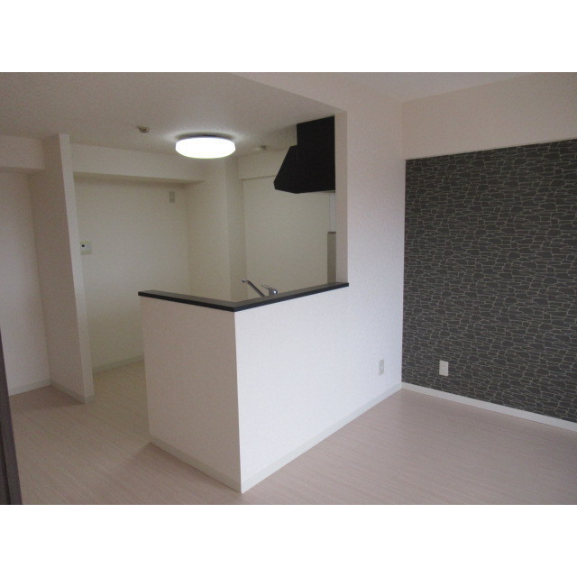 信開ウエラコート大領中 328号室