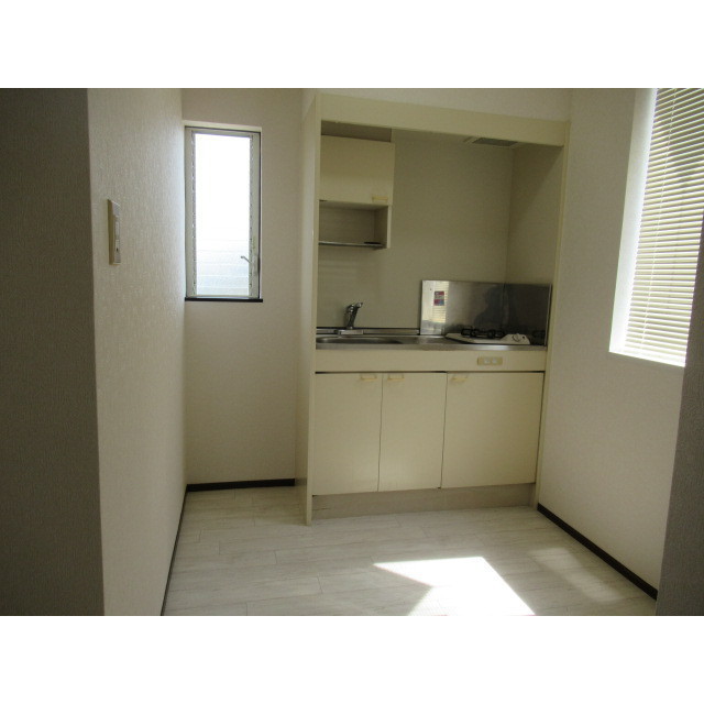 信開セルーラ末広 208号室