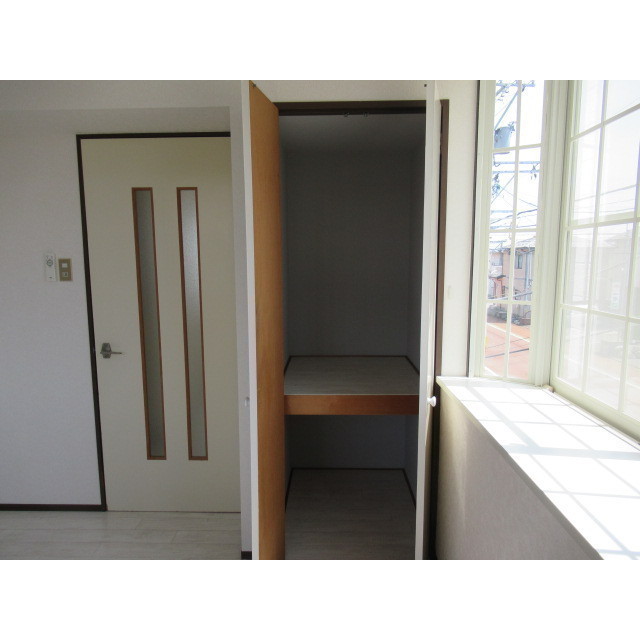 信開セルーラ末広 208号室