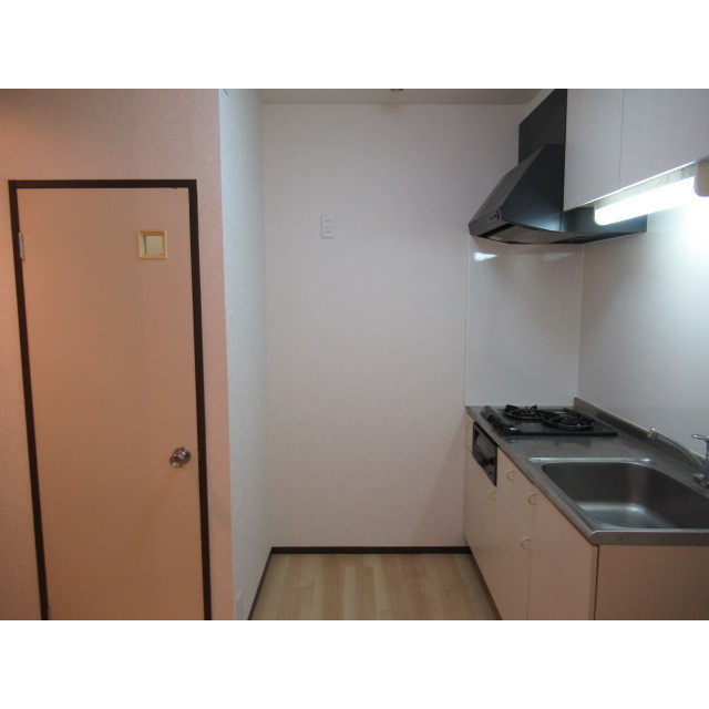 信開セルーラ上小松2 2205号室