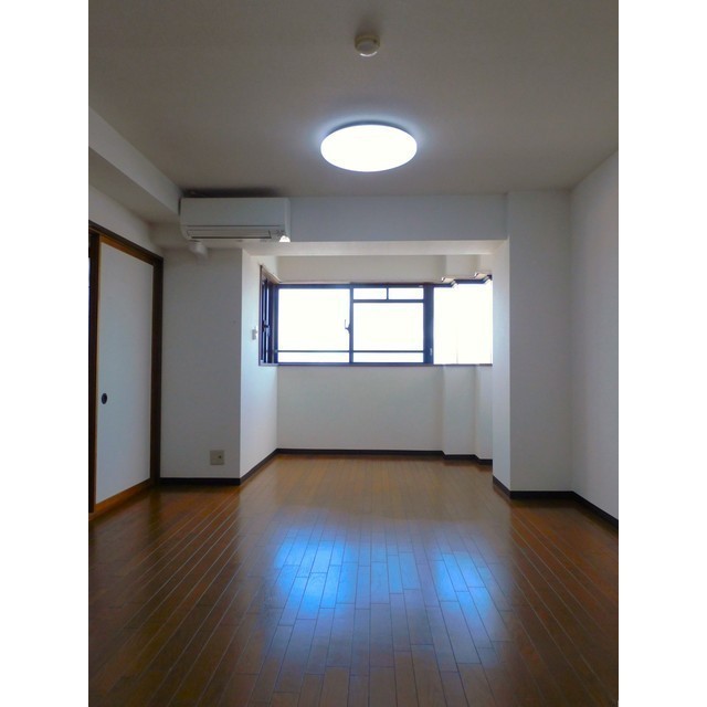 信開ドムス城川原 707号室