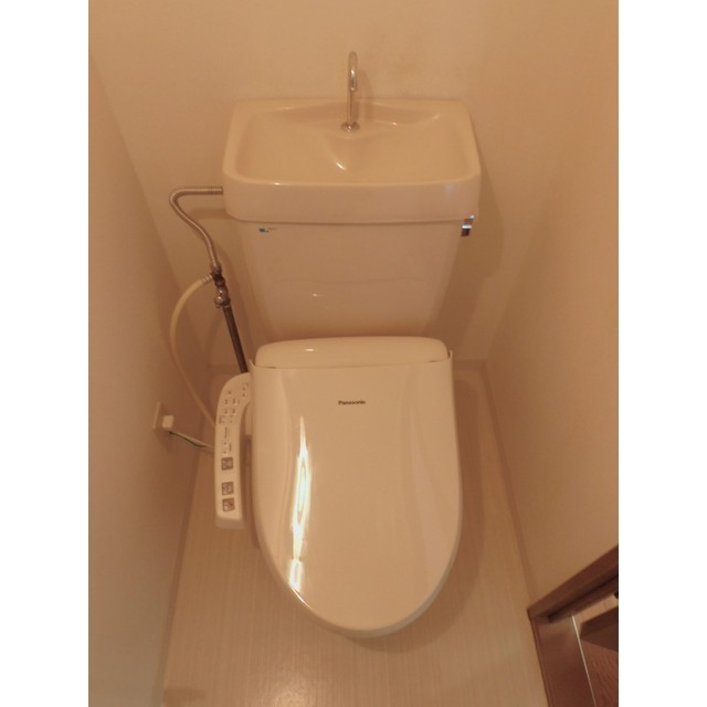 信開ドムス城川原 707号室