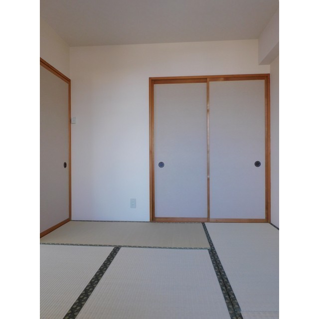 信開ドムス城川原 707号室