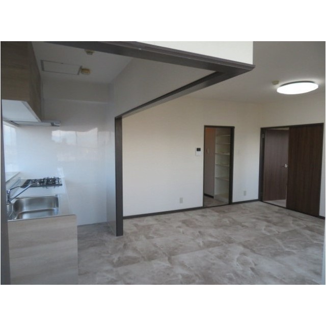 信開トピア堤町 701号室