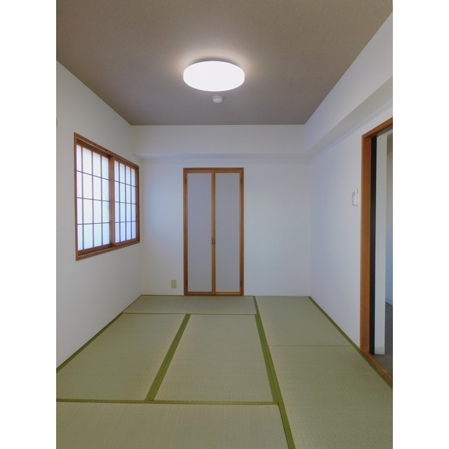 信開トピア大町 601号室