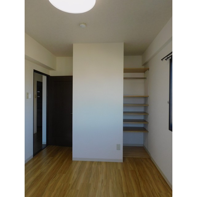 信開トピア大町 601号室