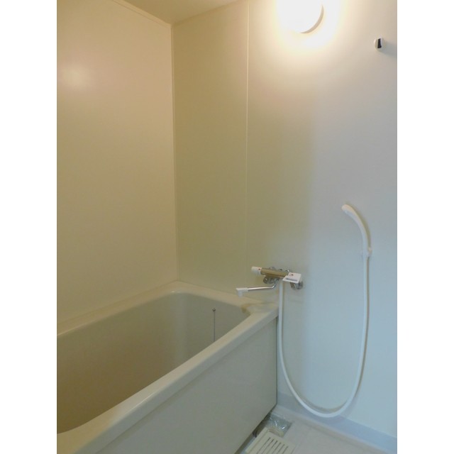 信開セルーラ田中町 202号室