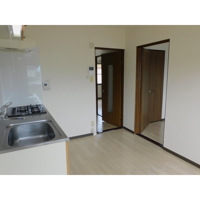 信開セルーラ田中町 202号室