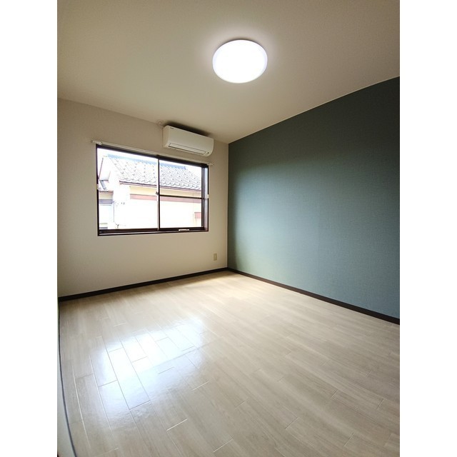 信開セルーラ田中町 202号室