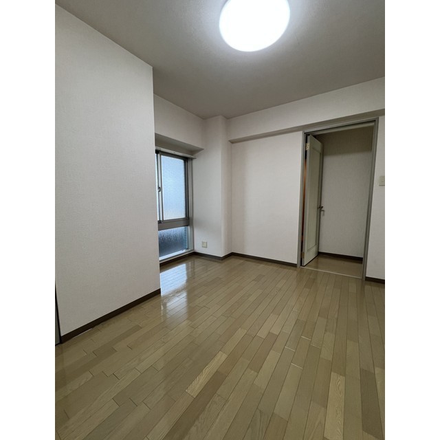 信開クレベール富山 1202号室