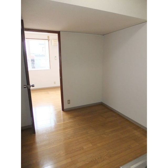 信開セルーラ緑町パート1 203号室