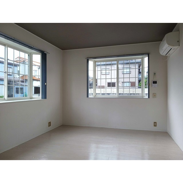 信開セルーラ魚津駅北 102号室