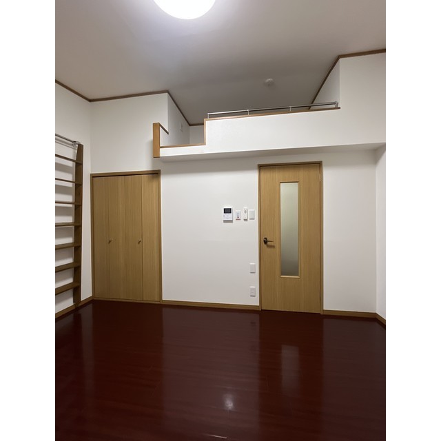 信開セルーラ並木町 101号室