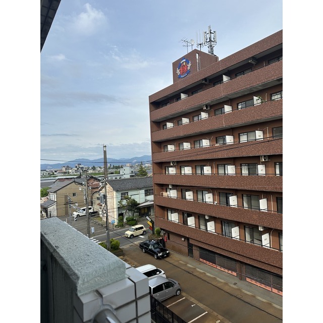 信開ウエラコート足羽 401号室