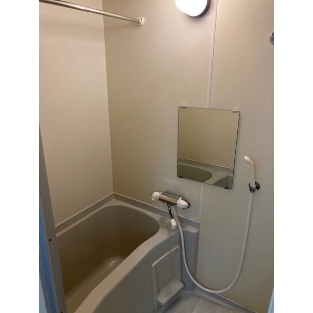 信開セルーラ日光 102号室