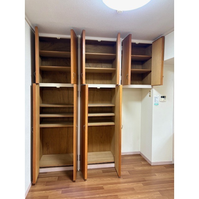 パークサイト春山 501号室