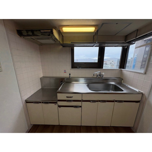 パークサイト春山 501号室